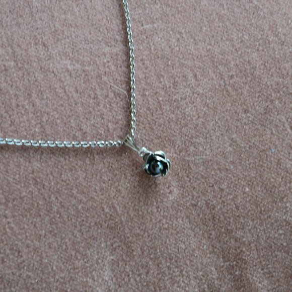 Black Metal Necklace with Matching Earring Set - Picture 3 of 6